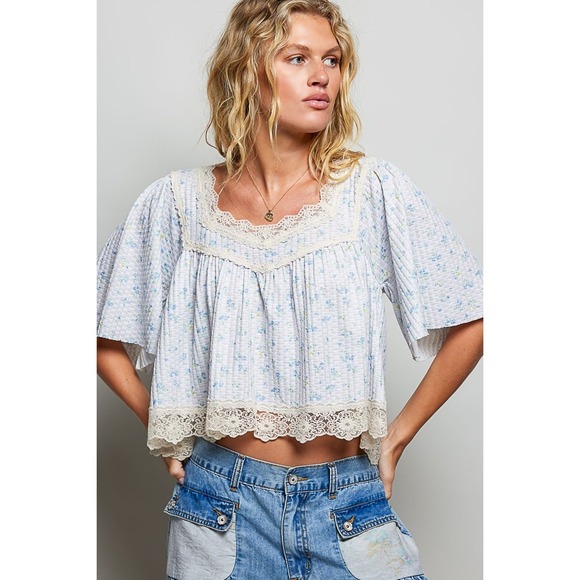 POL Tops - POL Floral Print Lace Trim Blouse - Pale Blue - Large